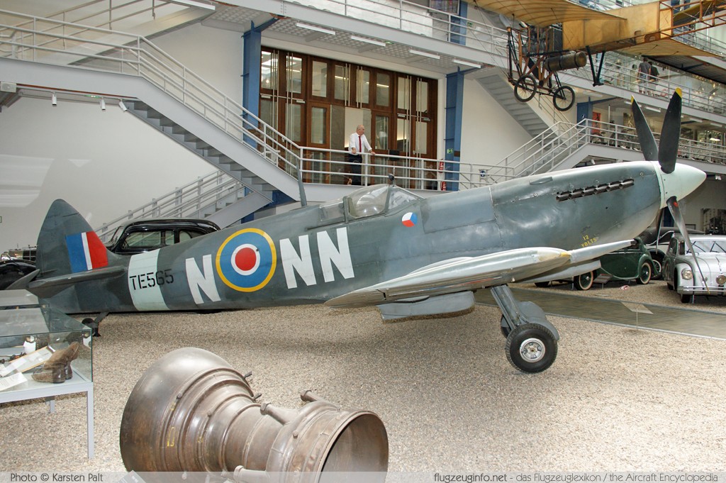 Supermarine Spitfire LF.IXe (LF9E) Royal Air Force TE565 CBAF/11817 Narodni technicke muzeum Prague 2014-06-08 � Karsten Palt, ID 10437 Supermarine Spitfire LF.IXe (LF9E) Royal Air Force TE565 CBAF/11817 Narodni technicke muzeum Prague 2014-06-08 � Karsten Palt, ID 10437
