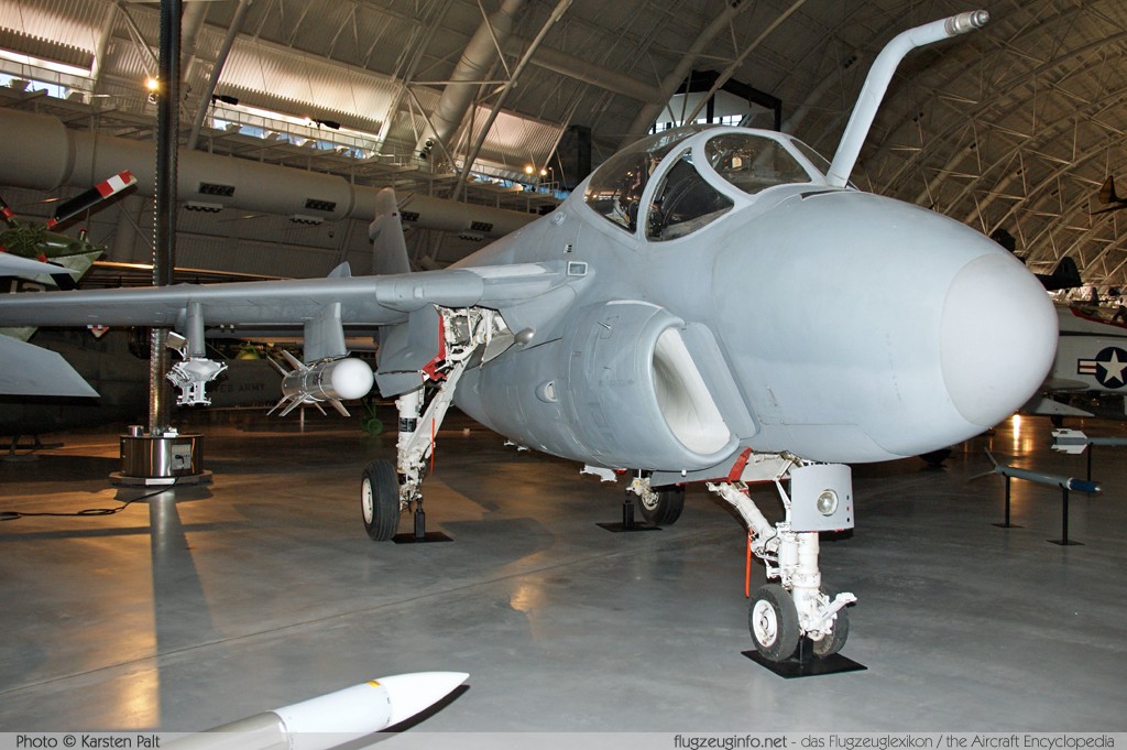 Grumman A-6A Intruder United States Navy 154167 I-302 NASM Udvar Hazy Center Chantilly, VA 2014-05-28 � Karsten Palt, ID 10273 Grumman A-6A Intruder United States Navy 154167 I-302 NASM Udvar Hazy Center Chantilly, VA 2014-05-28 � Karsten Palt, ID 10273