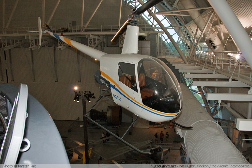Robinson R22 N32AD 0002 NASM Udvar Hazy Center Chantilly, VA 2014-05-28 � Karsten Palt, ID 10346 Robinson R22 N32AD 0002 NASM Udvar Hazy Center Chantilly, VA 2014-05-28 � Karsten Palt, ID 10346