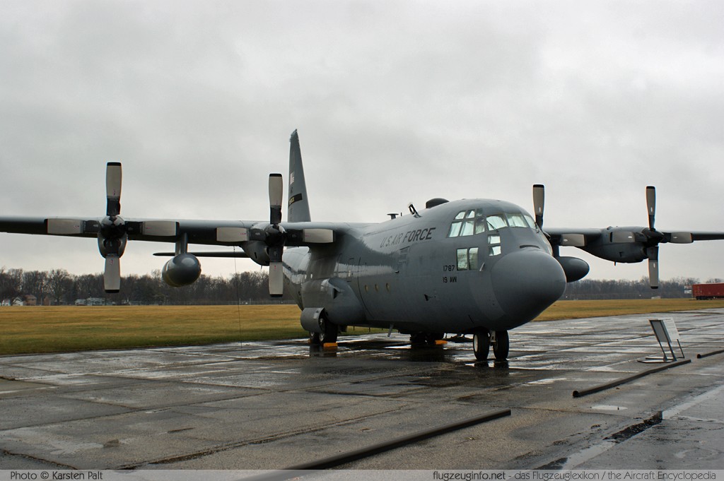 Lockheed / Lockheed Martin C-130E Hercules United States Air Force (USAF) 62-1787 382-3732 National Museum of the United States Air Force Dayton, Ohio / USA (Wright-Patterson AFB) 2012-01-11 � Karsten Palt, ID 5364 Lockheed / Lockheed Martin C-130E Hercules United States Air Force (USAF) 62-1787 382-3732 National Museum of the United States Air Force Dayton, Ohio / USA (Wright-Patterson AFB) 2012-01-11 � Karsten Palt, ID 5364