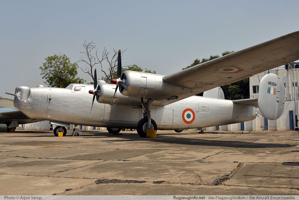 Consolidated B-24 Liberator Indian Air Force HE924 1508  Indira Gandhi International Airport (VIDP / DEL) 2014-04-19 � Arjun Sarup, ID 13058