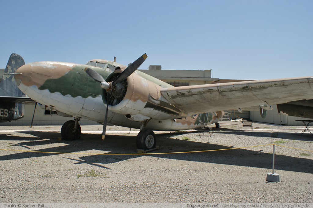 Lockheed 18-56 (C-60A) Lodestar N1000B 18-2622 Planes of Fame Aircraft Museum Chino, CA 2012-06-12 � Karsten Palt, ID 6037 Lockheed 18-56 (C-60A) Lodestar N1000B 18-2622 Planes of Fame Aircraft Museum Chino, CA 2012-06-12 � Karsten Palt, ID 6037