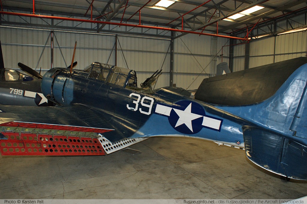 Douglas SBD-5 Dauntless NX670AM 3883 Planes of Fame Aircraft Museum Chino, CA 2012-06-12 � Karsten Palt, ID 6130 Douglas SBD-5 Dauntless NX670AM 3883 Planes of Fame Aircraft Museum Chino, CA 2012-06-12 � Karsten Palt, ID 6130