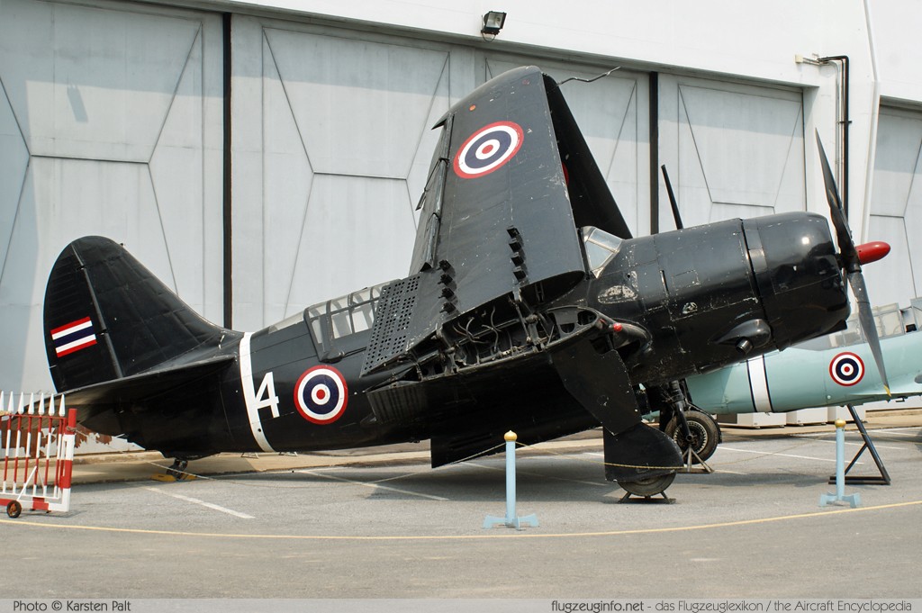 Curtiss SB2C-5 Helldiver Royal Thai Air Force (RTAF) J3-4/94 366 Royal Thai Air Force Museum Bangkok 2013-02-09 � Karsten Palt, ID 6480 Curtiss SB2C-5 Helldiver Royal Thai Air Force (RTAF) J3-4/94 366 Royal Thai Air Force Museum Bangkok 2013-02-09 � Karsten Palt, ID 6480