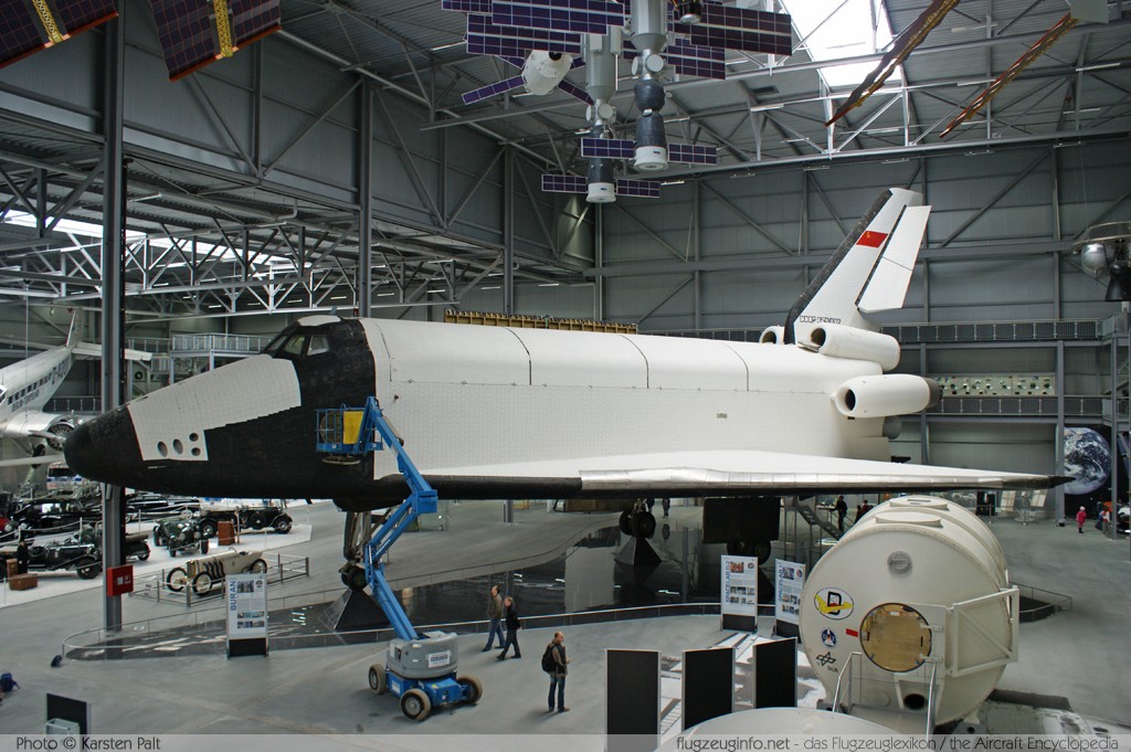 VKK Buran OK-GLI (BTS-02) Russian Space Agency CCCP-3501002 002 Technik Museum Speyer 2009-04-02 � Karsten Palt, ID 1650 VKK Buran OK-GLI (BTS-02) Russian Space Agency CCCP-3501002 002 Technik Museum Speyer 2009-04-02 � Karsten Palt, ID 1650