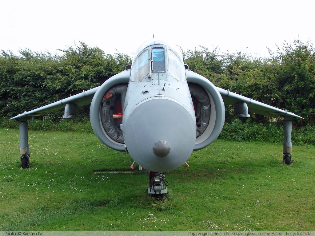 BAe Sea Harrier FRS2 Royal Navy ZA195 912034/DB1 Tangmere Military Aviation Museum Tangmere 2008-07-10 � Karsten Palt, ID 1056 BAe Sea Harrier FRS2 Royal Navy ZA195 912034/DB1 Tangmere Military Aviation Museum Tangmere 2008-07-10 � Karsten Palt, ID 1056