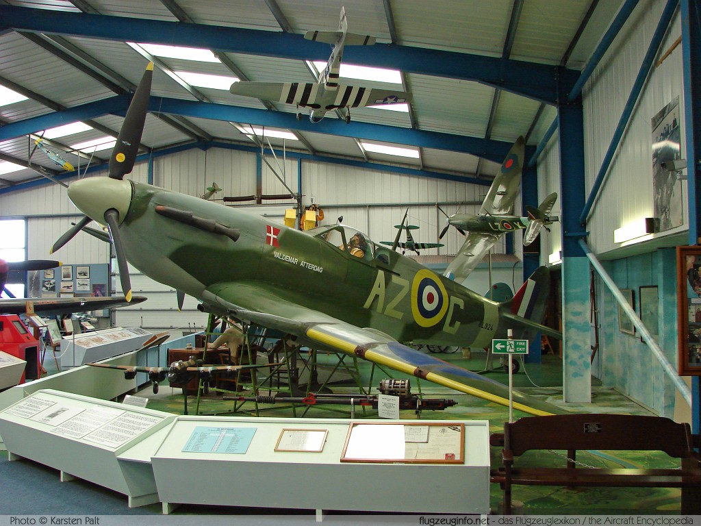 Supermarine Spitfire Mk V BL924 Tangmere Military Aviation Museum Tangmere 2008-07-10 � Karsten Palt, ID 1017 Supermarine Spitfire Mk V BL924 Tangmere Military Aviation Museum Tangmere 2008-07-10 � Karsten Palt, ID 1017