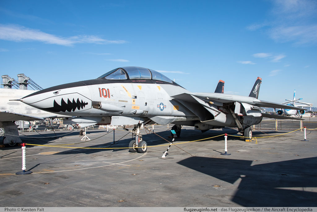 Grumman F-14A Tomcat United States Navy 162689 535 USS Hornet Museum Alameda, CA 2016-10-09 � Karsten Palt, ID 13147