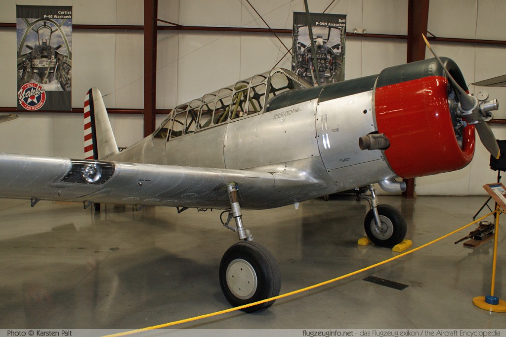 Vultee BT-13B Valiant N4425V 79-326 Yanks Air Museum Chino, CA 2012-06-12 � Karsten Palt, ID 6261 Vultee BT-13B Valiant N4425V 79-326 Yanks Air Museum Chino, CA 2012-06-12 � Karsten Palt, ID 6261