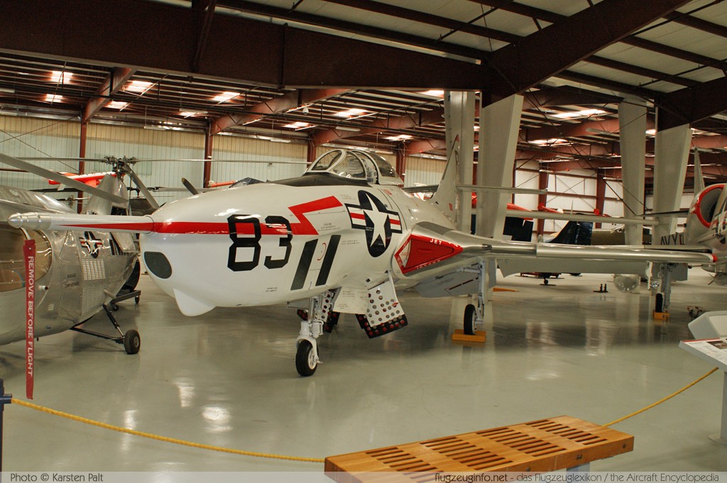 Grumman RF-9J Cougar (F9F-P) N9256 8 Yanks Air Museum Chino, CA 2012-06-12 � Karsten Palt, ID 6329 Grumman RF-9J Cougar (F9F-P) N9256 8 Yanks Air Museum Chino, CA 2012-06-12 � Karsten Palt, ID 6329