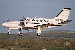 Cessna 425 Corsair/Conquest I © Roger Oldfield