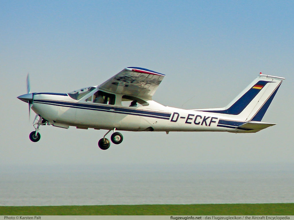 Cessna 177 Cardinal / Cardinal RG - Technische Daten / Beschreibung