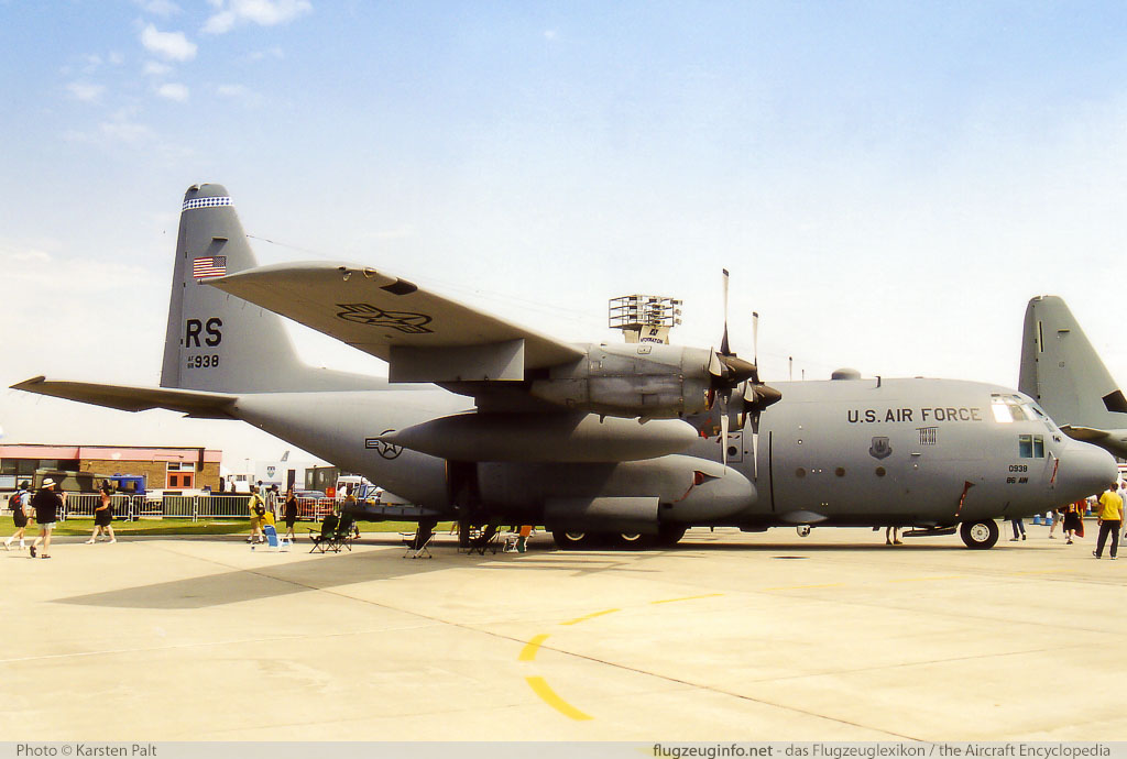 Lockheed / Lockheed Martin C-130E Hercules United States Air Force (USAF) 68-10938 4318 Royal International Air Tattoo 2001 Royal Air Force Station Cottesmore (EGXJ) 2001-07-27 � Karsten Palt, ID 11940