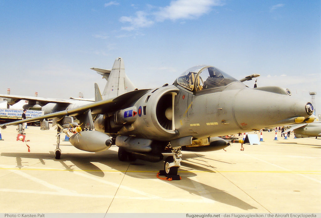BAe / McDonnell Douglas Harrier GR.7 Royal Air Force ZG858 P90 Royal International Air Tattoo 2001 Royal Air Force Station Cottesmore (EGXJ) 2001-07-27 � Karsten Palt, ID 11961 BAe / McDonnell Douglas Harrier GR.7 Royal Air Force ZG858 P90 Royal International Air Tattoo 2001 Royal Air Force Station Cottesmore (EGXJ) 2001-07-27 � Karsten Palt, ID 11961