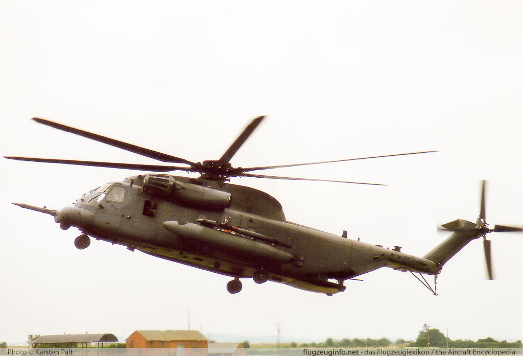 Sikorsky MH-53M Pave Low IV United States Air Force (USAF) 73-1649 65-387 Royal International Air Tattoo 2001 Royal Air Force Station Cottesmore (EGXJ) 2001-07-27 � Karsten Palt, ID 11976 Sikorsky MH-53M Pave Low IV United States Air Force (USAF) 73-1649 65-387 Royal International Air Tattoo 2001 Royal Air Force Station Cottesmore (EGXJ) 2001-07-27 � Karsten Palt, ID 11976