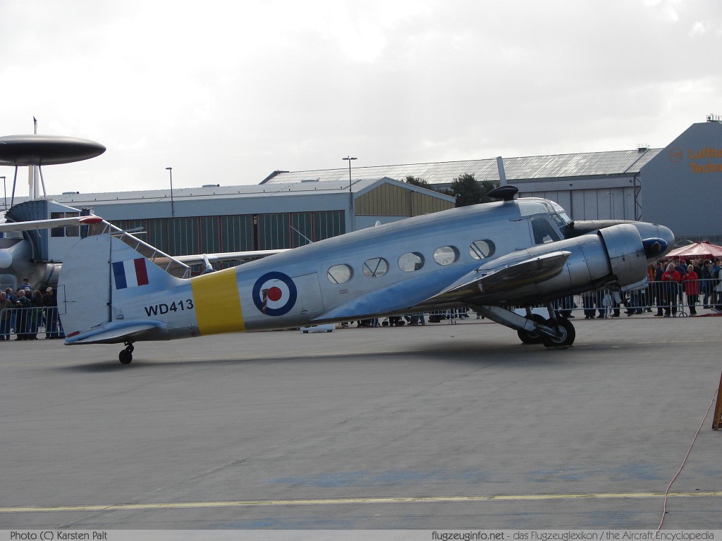 AVRO 652A Anson T21 Air Atlantique Classic Flight G-VROE 3634 Airport-Days 2007 Hamburg-Fuhlsbüttel (EDDH / HAM) 2007-09-15 � Karsten Palt, ID 699 AVRO 652A Anson T21 Air Atlantique Classic Flight G-VROE 3634 Airport-Days 2007 Hamburg-Fuhlsbüttel (EDDH / HAM) 2007-09-15 � Karsten Palt, ID 699