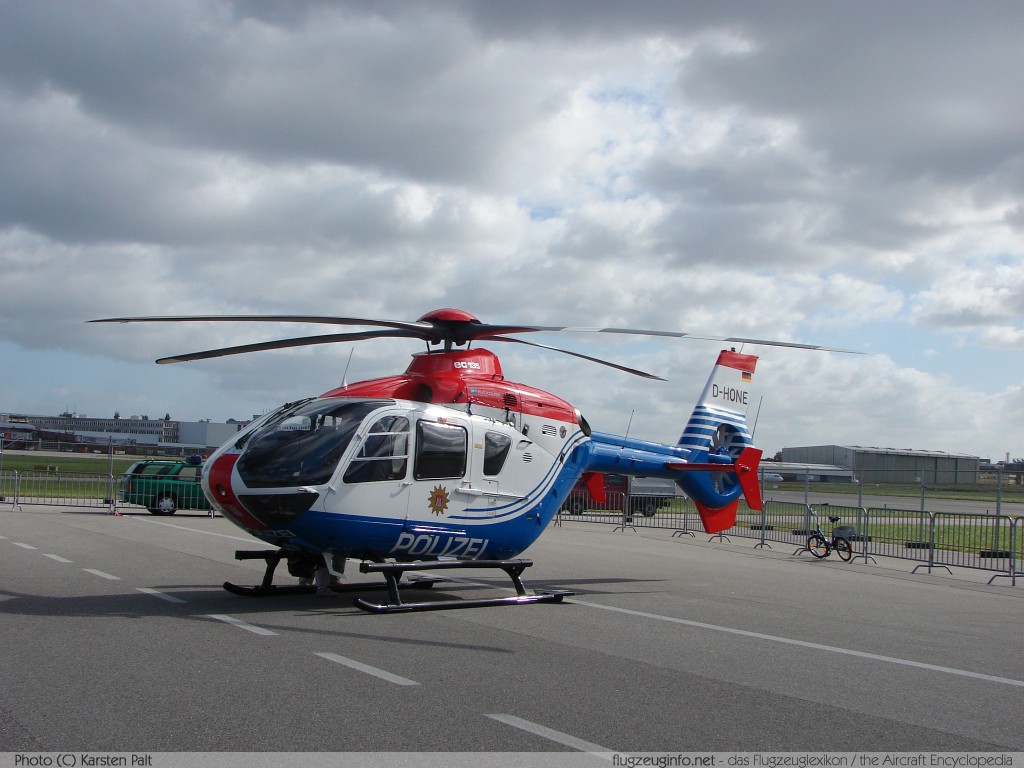 Eurocopter EC 135P-2 Polizei Hamburg D-HONE 338 Airport-Days 2007 Hamburg-Fuhlsbüttel (EDDH / HAM) 2007-09-15 ï¿½ Karsten Palt, ID 683