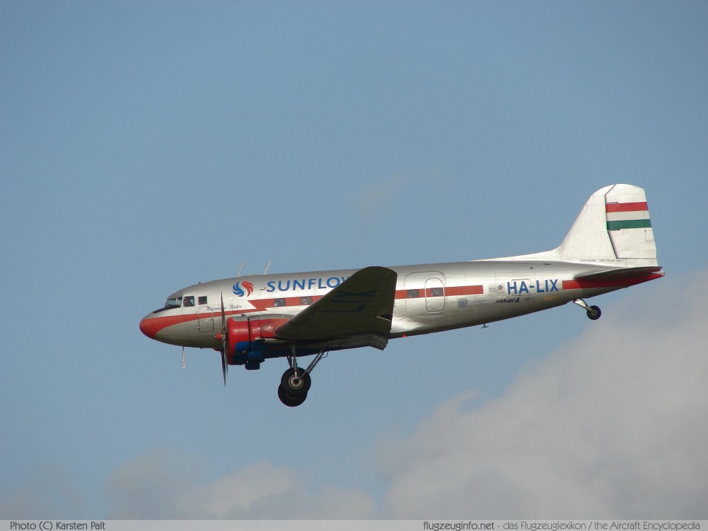 Lisunov / Lisunow Li-2P Sunflower / Goldtimer Foundation HA-LIX 18433209 Airport-Days 2007 Hamburg-Fuhlsbüttel (EDDH / HAM) 2007-09-15 � Karsten Palt, ID 700 Lisunov / Lisunow Li-2P Sunflower / Goldtimer Foundation HA-LIX 18433209 Airport-Days 2007 Hamburg-Fuhlsbüttel (EDDH / HAM) 2007-09-15 � Karsten Palt, ID 700