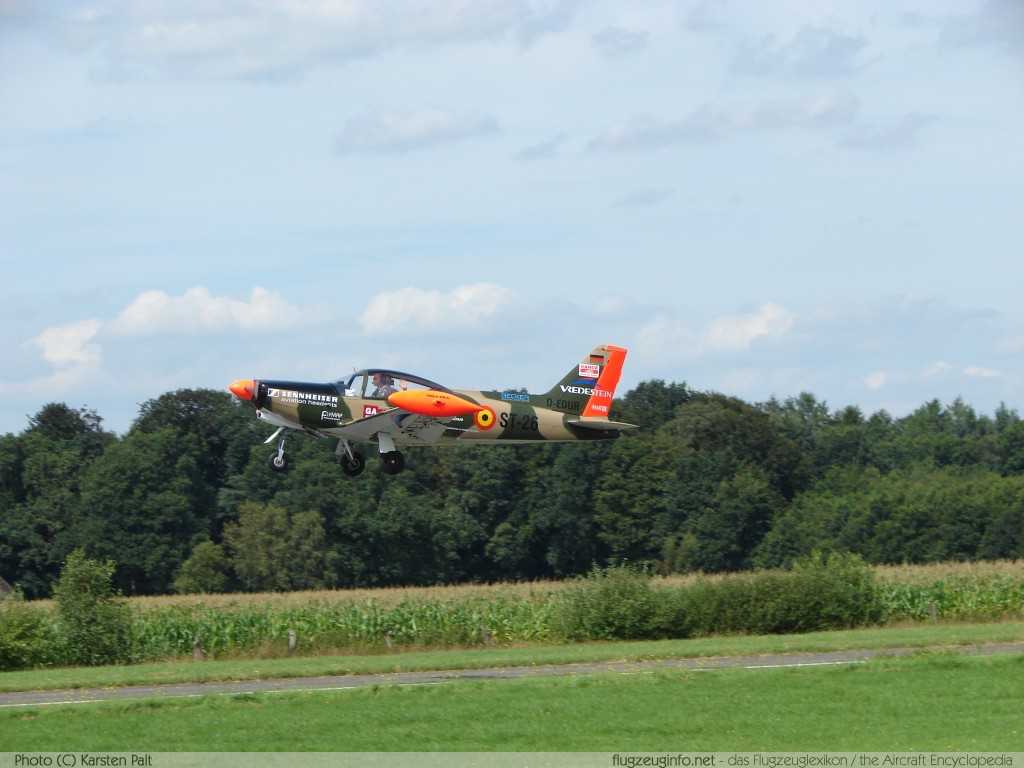SIAI-Marchetti SF-260 D-EDUR 1-10 Flugtag Ganderkesee 2007 Ganderkesee - Atlas Airfield (EDWQ) 2007-07-21 � Karsten Palt, ID 424 SIAI-Marchetti SF-260 D-EDUR 1-10 Flugtag Ganderkesee 2007 Ganderkesee - Atlas Airfield (EDWQ) 2007-07-21 � Karsten Palt, ID 424