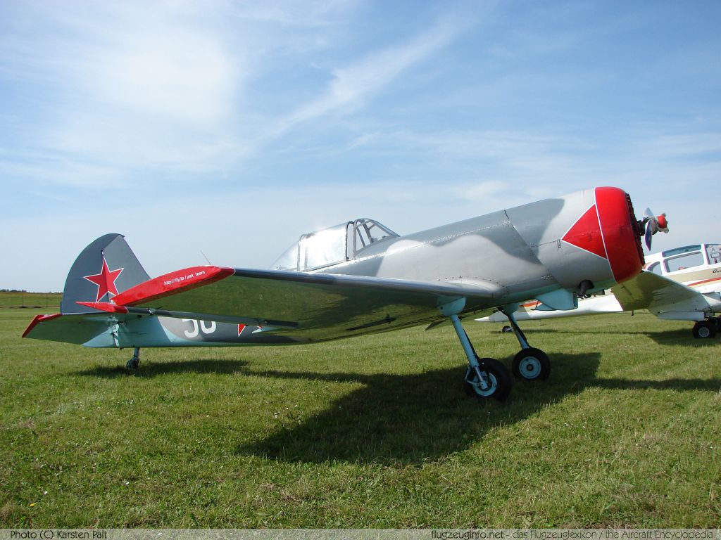 Yakovlev / Jakowlew Yak-50 / Jak-50 RA-3215K 842608 Flugtag Nordholz 2007 Nordholz-Spieka (EDXN) 2007-07-14 � Karsten Palt, ID 416 Yakovlev / Jakowlew Yak-50 / Jak-50 RA-3215K 842608 Flugtag Nordholz 2007 Nordholz-Spieka (EDXN) 2007-07-14 � Karsten Palt, ID 416
