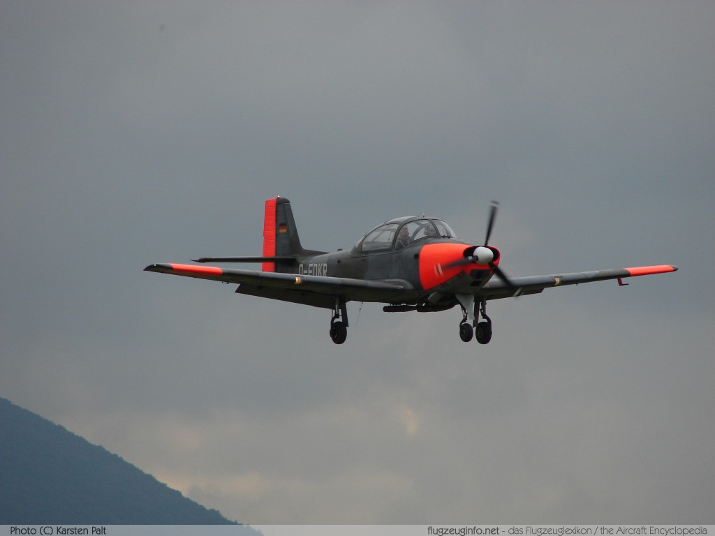 Piaggio (Focke-Wulf) P-149D D-EDKR 93 Oldtimer-Fliegertreffen 2007 Kirchheim unter Teck - Hahnweide (EDST) 2007-09-08 � Karsten Palt, ID 527 Piaggio (Focke-Wulf) P-149D D-EDKR 93 Oldtimer-Fliegertreffen 2007 Kirchheim unter Teck - Hahnweide (EDST) 2007-09-08 � Karsten Palt, ID 527