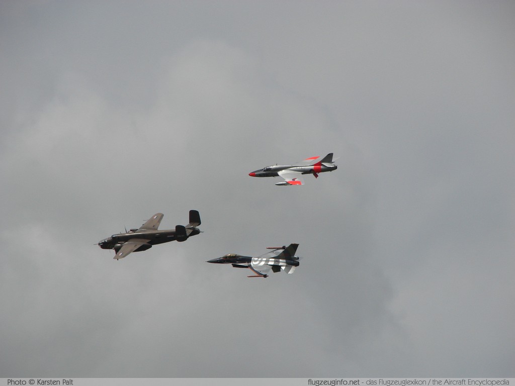 Open Dagen Koninklijke Luchtmacht 2008 Leeuwarden (EHLW / LHW) 2008-06-20 � Karsten Palt, ID 939 Open Dagen Koninklijke Luchtmacht 2008 Leeuwarden (EHLW / LHW) 2008-06-20 � Karsten Palt, ID 939