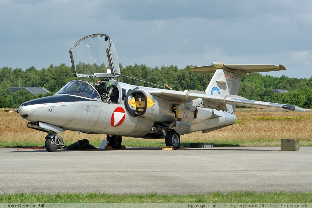Saab 105Oe Austrian Armed Forces / Bundesheer BG-37 105437 Luchtmachtdagen 2009 Volkel (EHVK / UDE) 2009-06-19 � Karsten Palt, ID 2315 Saab 105Oe Austrian Armed Forces / Bundesheer BG-37 105437 Luchtmachtdagen 2009 Volkel (EHVK / UDE) 2009-06-19 � Karsten Palt, ID 2315