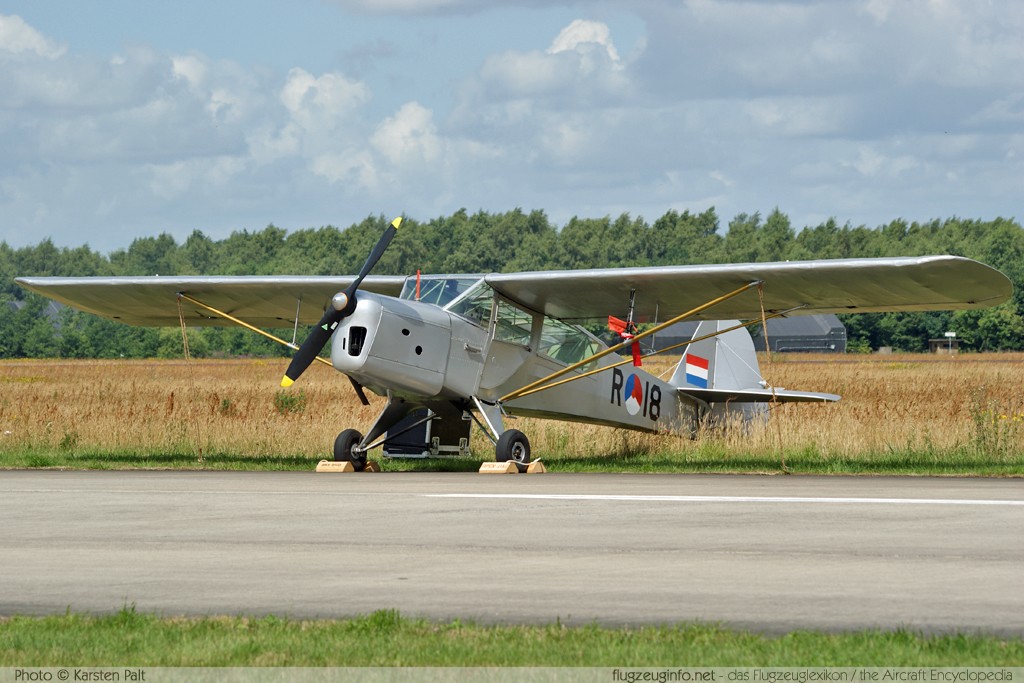 Auster A.O.P. Mk. 3 RNAF Historical Flight PH-NGK 344 Luchtmachtdagen 2009 Volkel (EHVK / UDE) 2009-06-19 � Karsten Palt, ID 2352