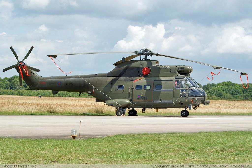 Aerospatiale (Westland) SA 330E Puma HC.1 Royal Air Force XW235 1213 Luchtmachtdagen 2009 Volkel (EHVK / UDE) 2009-06-19 � Karsten Palt, ID 2365 Aerospatiale (Westland) SA 330E Puma HC.1 Royal Air Force XW235 1213 Luchtmachtdagen 2009 Volkel (EHVK / UDE) 2009-06-19 � Karsten Palt, ID 2365