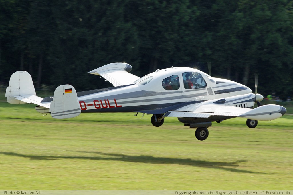 Let L-200 Morava D-GULL 171407 Oldtimer-Fliegertreffen 2009 Kirchheim unter Teck - Hahnweide (EDST) 2009-09-05 � Karsten Palt, ID 2667 Let L-200 Morava D-GULL 171407 Oldtimer-Fliegertreffen 2009 Kirchheim unter Teck - Hahnweide (EDST) 2009-09-05 � Karsten Palt, ID 2667