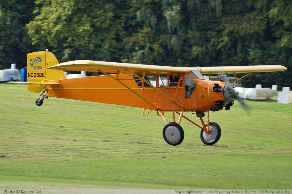 Curtiss-Wright Robin J-1  NC292E 130 Oldtimer-Fliegertreffen 2009 Kirchheim unter Teck - Hahnweide (EDST) 2009-09-05 � Karsten Palt, ID 2729