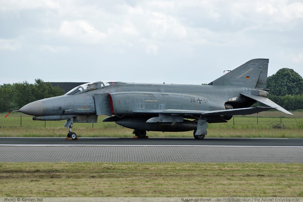 McDonnell F-4F Phantom II German Air Force / Luftwaffe 38+61 4776 Spotterday JG 71 R 2009 Wittmund-Wittmundhafen (ETNT) 2009-06-05 � Karsten Palt, ID 2276 McDonnell F-4F Phantom II German Air Force / Luftwaffe 38+61 4776 Spotterday JG 71 R 2009 Wittmund-Wittmundhafen (ETNT) 2009-06-05 � Karsten Palt, ID 2276