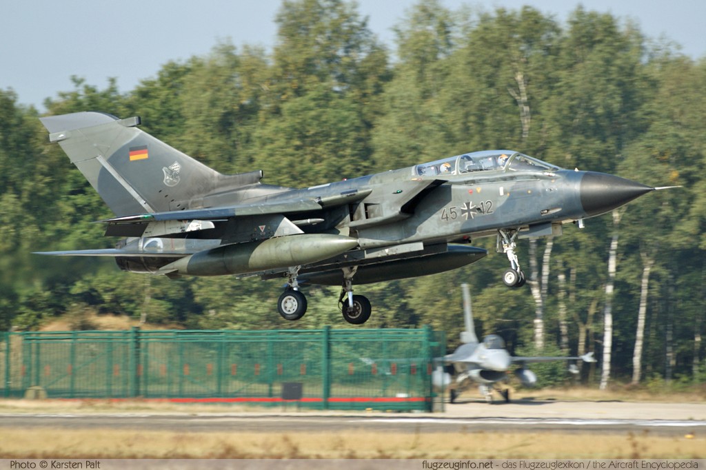 Panavia Tornado IDS(T) German Air Force / Luftwaffe 45+12 533/GT048/4212 NATO Tigermeet 2009 Kleine Brogel (EBBL) 2009-09-23 � Karsten Palt, ID 2837