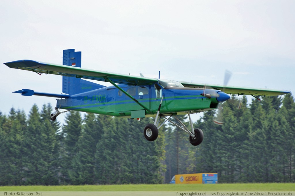 Pilatus PC-6/B2-H4 Turbo Porter Skydive Breitscheid D-FROH 654 Flugtag Breitscheid 2010 Breitscheid (EDGB) 2010-08-22 � Karsten Palt, ID 3993 Pilatus PC-6/B2-H4 Turbo Porter Skydive Breitscheid D-FROH 654 Flugtag Breitscheid 2010 Breitscheid (EDGB) 2010-08-22 � Karsten Palt, ID 3993