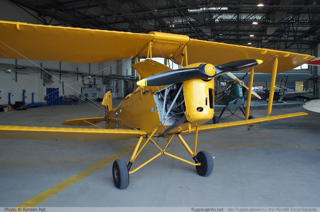 De Havilland DH 82A Tiger Moth II Historische Flugzeuge Josef Koch D-EFTN 84764 ILA Berlin 2010 Berlin - Schönefeld (EDDB / SXF) 2010-06-11 � Karsten Palt, ID 3385 De Havilland DH 82A Tiger Moth II Historische Flugzeuge Josef Koch D-EFTN 84764 ILA Berlin 2010 Berlin - Schönefeld (EDDB / SXF) 2010-06-11 � Karsten Palt, ID 3385