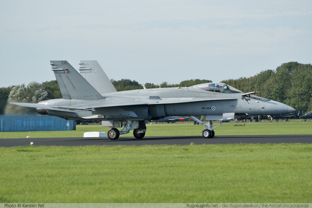McDonnell Douglas / Boeing F-18C Finnish Air Force HN-424 1421/FNC024 Luchtmachtdagen 2011 Leeuwarden (EHLW / LHW) 2011-09-16 � Karsten Palt, ID 5656 McDonnell Douglas / Boeing F-18C Finnish Air Force HN-424 1421/FNC024 Luchtmachtdagen 2011 Leeuwarden (EHLW / LHW) 2011-09-16 � Karsten Palt, ID 5656