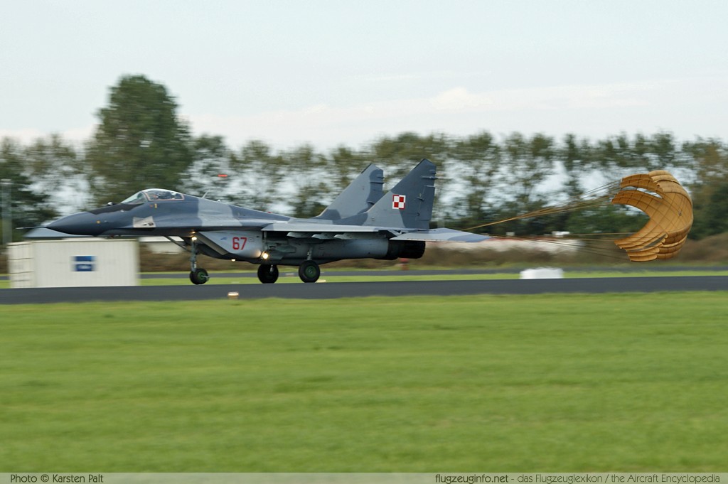 Mikoyan Gurevich MiG-29A Polish Air Force 67 2960526367/3814 Luchtmachtdagen 2011 Leeuwarden (EHLW / LHW) 2011-09-16 � Karsten Palt, ID 5689