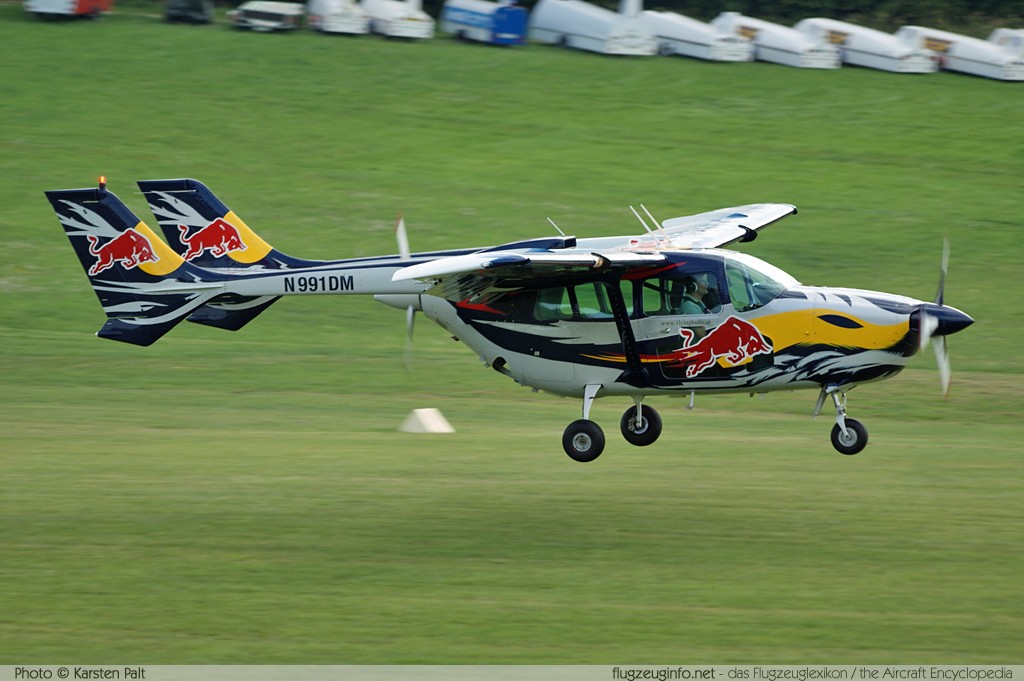Cessna 337D Super Skymaster N991DM 337-01177 Oldtimer-Fliegertreffen 2013 Kirchheim unter Teck - Hahnweide (EDST) 2013-09-06 � Karsten Palt, ID 7255 Cessna 337D Super Skymaster N991DM 337-01177 Oldtimer-Fliegertreffen 2013 Kirchheim unter Teck - Hahnweide (EDST) 2013-09-06 � Karsten Palt, ID 7255