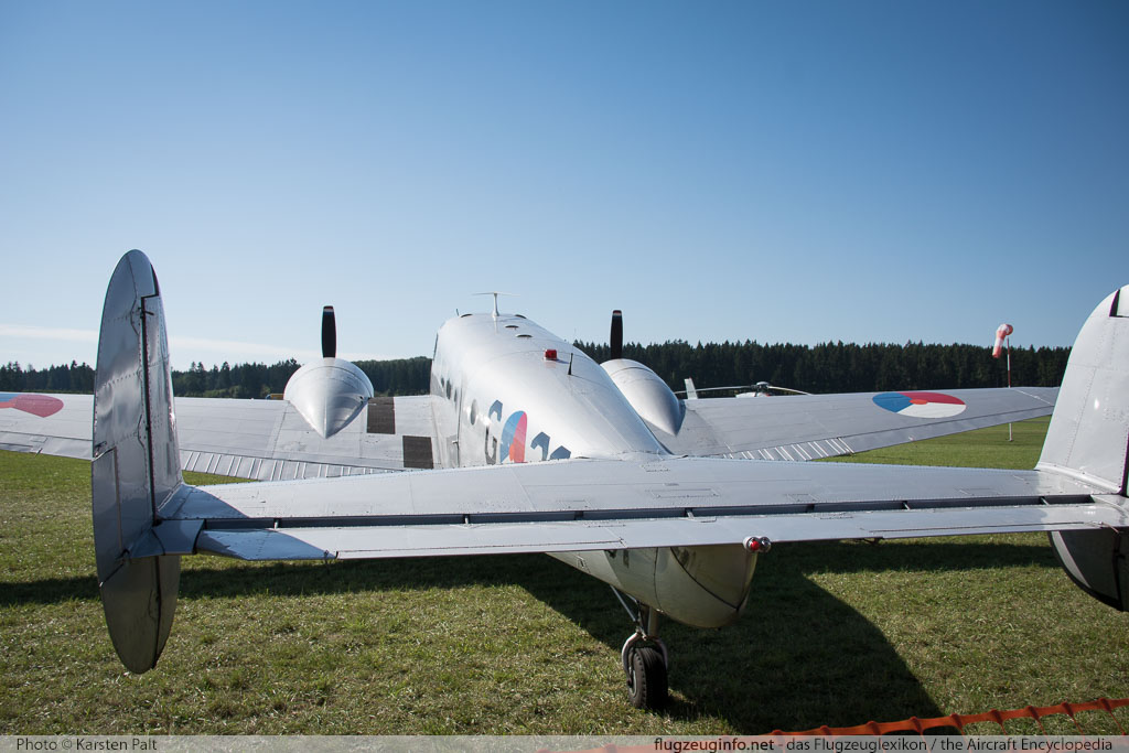 Beech T-7 Navigator (D18S-3NM) Stichting Koninklijke Luchtmacht Historische Vlucht (SKHV) PH-KHV CA-254 Flugtag Breitscheid 2015 Breitscheid (EDGB) 2015-08-30 � Karsten Palt, ID 12081 Beech T-7 Navigator (D18S-3NM) Stichting Koninklijke Luchtmacht Historische Vlucht (SKHV) PH-KHV CA-254 Flugtag Breitscheid 2015 Breitscheid (EDGB) 2015-08-30 � Karsten Palt, ID 12081