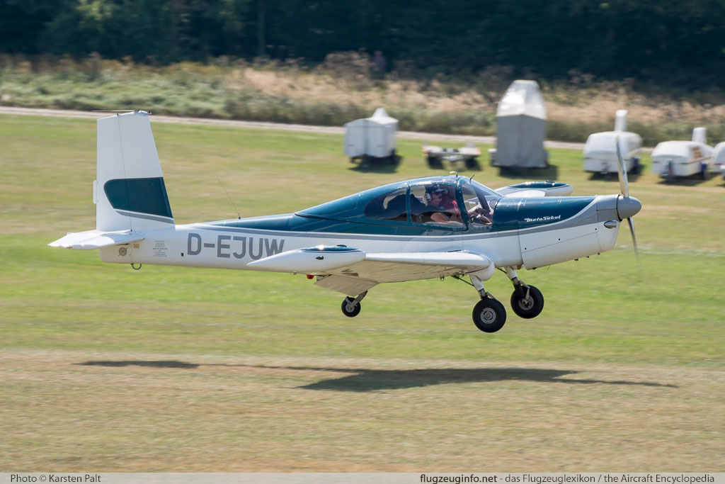 Orlican L-40 Meta Sokol D-EJUW 150409 Oldtimer-Fliegertreffen 2016 Kirchheim unter Teck - Hahnweide (EDST) 2016-09-10 � Karsten Palt, ID 13496 Orlican L-40 Meta Sokol D-EJUW 150409 Oldtimer-Fliegertreffen 2016 Kirchheim unter Teck - Hahnweide (EDST) 2016-09-10 � Karsten Palt, ID 13496