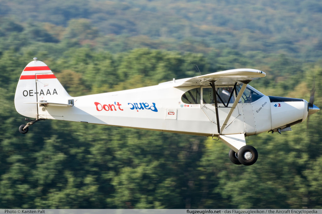 Piper PA-12 Super Cruiser OE-AAA 12-1612 Oldtimer-Fliegertreffen 2016 Kirchheim unter Teck - Hahnweide (EDST) 2016-09-10 � Karsten Palt, ID 13529 Piper PA-12 Super Cruiser OE-AAA 12-1612 Oldtimer-Fliegertreffen 2016 Kirchheim unter Teck - Hahnweide (EDST) 2016-09-10 � Karsten Palt, ID 13529