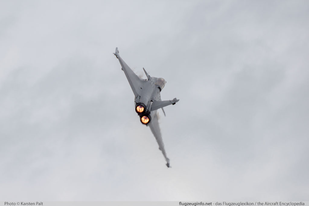 Dassault Rafale C French Air Force / Armee de l Air 142 Royal International Air Tattoo 2016 RAF Fairford (EGVA / FFD) 2016-07-09 � Karsten Palt, ID 12812 Dassault Rafale C French Air Force / Armee de l Air 142 Royal International Air Tattoo 2016 RAF Fairford (EGVA / FFD) 2016-07-09 � Karsten Palt, ID 12812