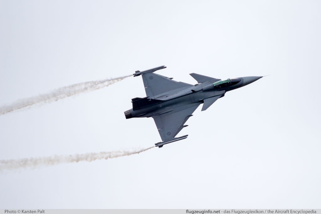Saab JAS39C Gripen Swedish Air Force / Flygvapnet 39277 39-277 Royal International Air Tattoo 2016 RAF Fairford (EGVA / FFD) 2016-07-09 � Karsten Palt, ID 12917 Saab JAS39C Gripen Swedish Air Force / Flygvapnet 39277 39-277 Royal International Air Tattoo 2016 RAF Fairford (EGVA / FFD) 2016-07-09 � Karsten Palt, ID 12917