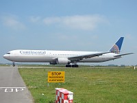 Boeing 767-424ER Continental Airlines N59053 29448 / 809  Amsterdam-Schiphol (EHAM / AMS) 2007-06-10, Photo by: Karsten Palt