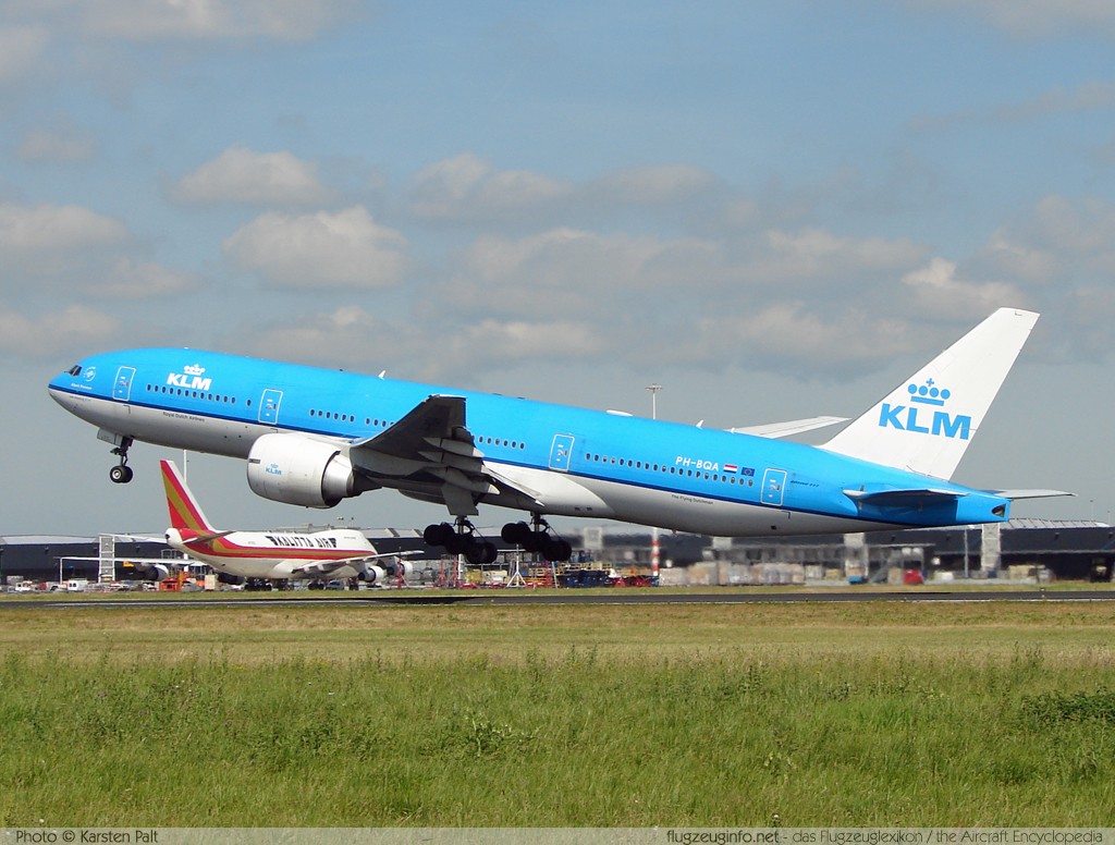 Boeing 777-206ER KLM - Royal Dutch Airlines PH-BQA 33711 / 454  Amsterdam-Schiphol (EHAM / AMS) 2007-06-19 � Karsten Palt, ID 346