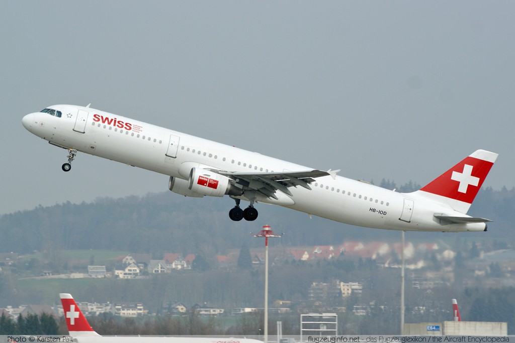Airbus A321-111 Swiss Intl Air Lines HB-IOD 522 Zürich (LSZH / ZRH) 2009-04-04 � Karsten Palt, ID 1917 Airbus A321-111 Swiss Intl Air Lines HB-IOD 522 Zürich (LSZH / ZRH) 2009-04-04 � Karsten Palt, ID 1917