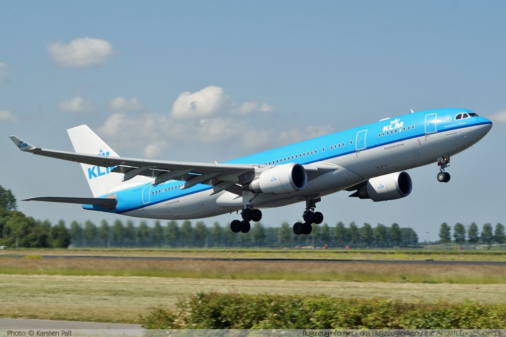Airbus A330-203 KLM - Royal Dutch Airlines PH-AOF 801 Amsterdam-Schiphol (EHAM / AMS) 2009-06-23 � Karsten Palt, ID 2427 Airbus A330-203 KLM - Royal Dutch Airlines PH-AOF 801 Amsterdam-Schiphol (EHAM / AMS) 2009-06-23 � Karsten Palt, ID 2427