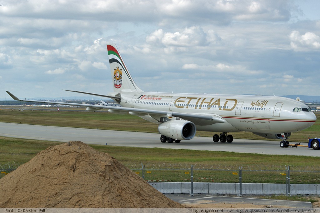 Airbus A330-243 Etihad Airways A6-EYF 717 Frankfurt am Main (EDDF / FRA) 2009-09-06 � Karsten Palt, ID 2906 Airbus A330-243 Etihad Airways A6-EYF 717 Frankfurt am Main (EDDF / FRA) 2009-09-06 � Karsten Palt, ID 2906