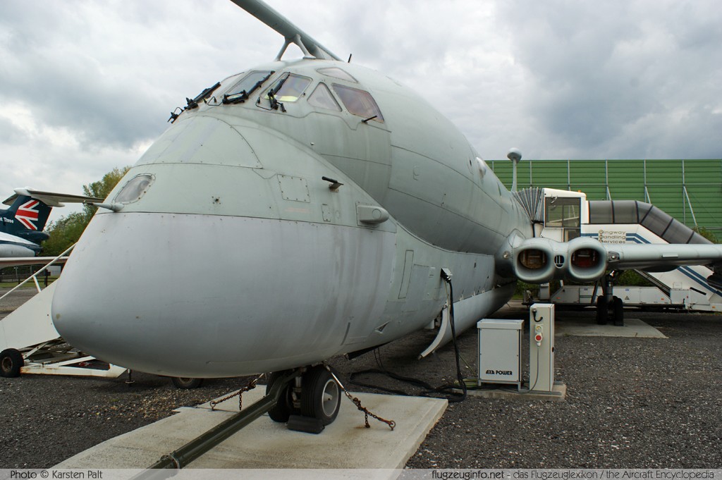 BAe Nimrod MR2 Royal Air Force XV231 8006 Manchester Airport Visitor Park Manchester (EGCC / MAN) 2013-05-17 � Karsten Palt, ID 7853 BAe Nimrod MR2 Royal Air Force XV231 8006 Manchester Airport Visitor Park Manchester (EGCC / MAN) 2013-05-17 � Karsten Palt, ID 7853
