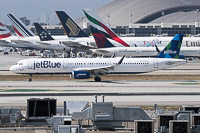 Airbus A321-231 (sl) JetBlue Airways N937JB 6245  LAX International Airport (KLAX / LAX) 2015-06-01, Photo by: Karsten Palt